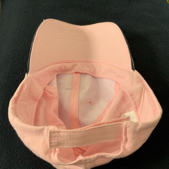 Pink Hat - Picture 4 of 4